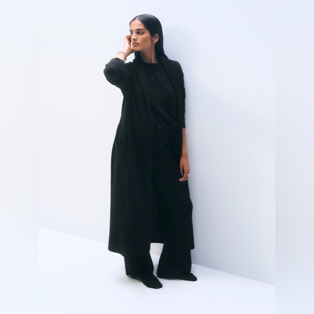 White + Warren Cashmere Long Robe in Black 16804